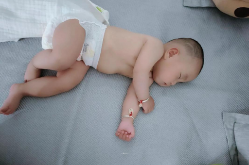 百色为什么孕妇脚长湿疹